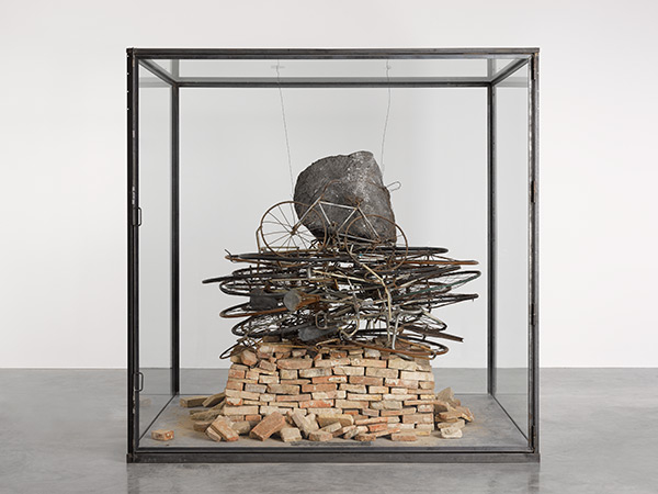 "Anselm Kiefer, Hojotoh, Hojotoho, Heiaha, Heiaha, 2016 glas, metaal, lood, koper, gips, bakstenen I glass, metal, lead, copper, plaster, bricks 281 x 280 x 235 cm Studio Anselm Kiefer Collection museum Voorlinden Foto I photo: George Darrell, courtesy White Cube"