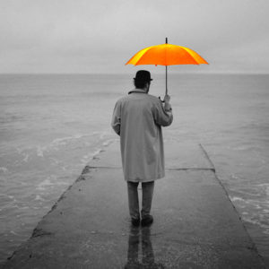 Atelier de customisation de parapluies dans le cadre d'Art en chemin, le Parcours d'artistes de Nivelles